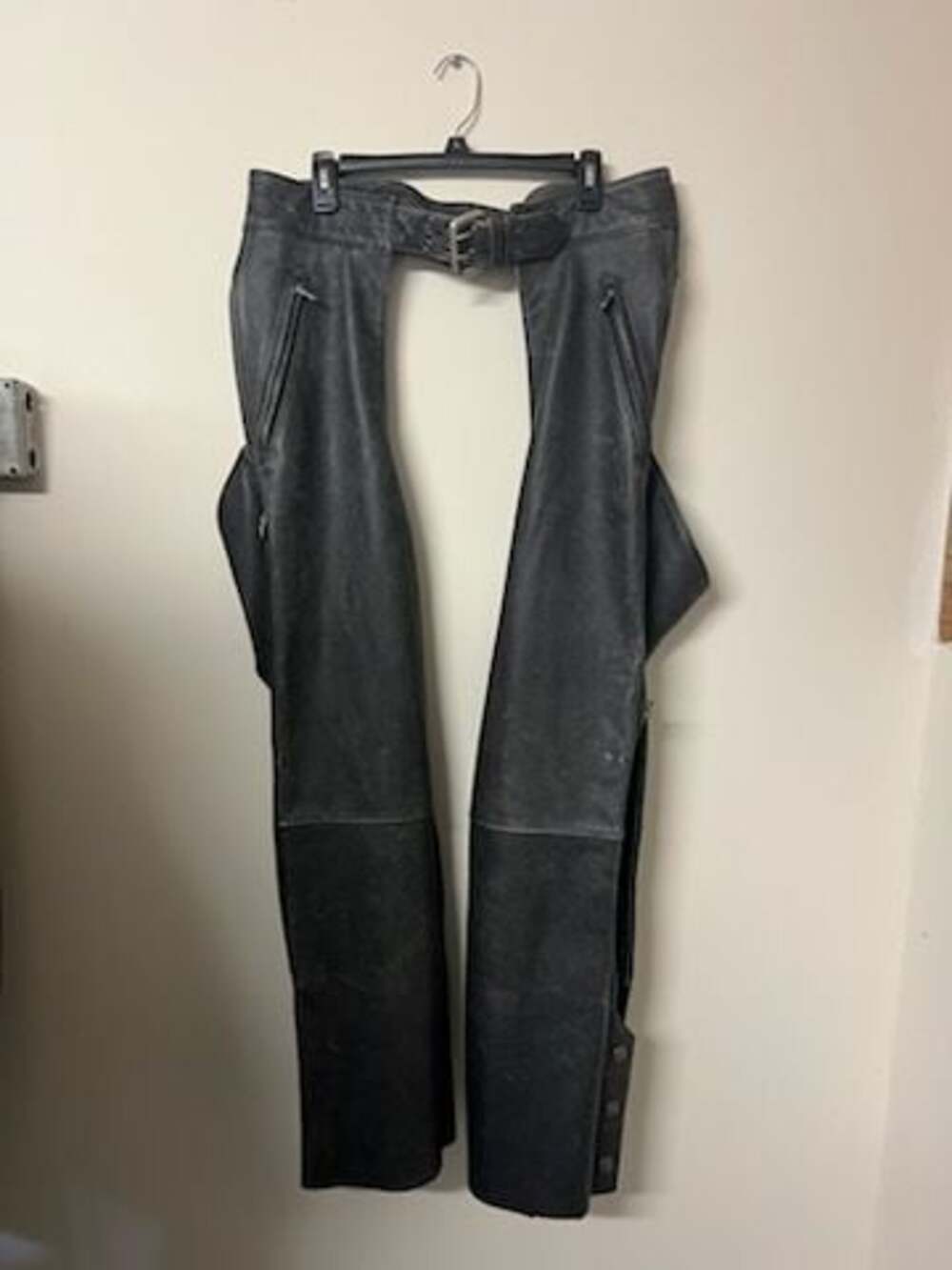 Harley-Davidson Black Leather Motorcycle Chaps with Pockets and Belted Waist